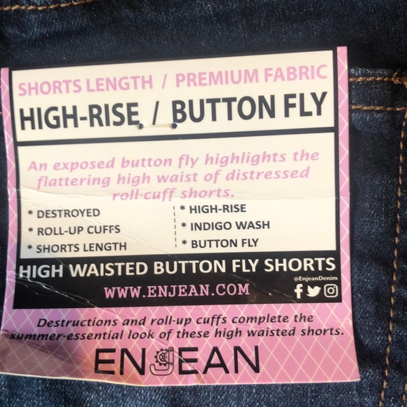 Shorts - Picture 5 of 5